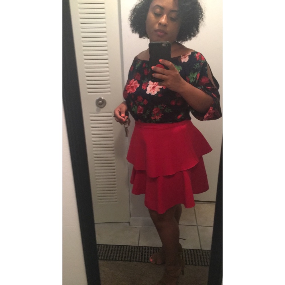 Cherry red Pleated skirt